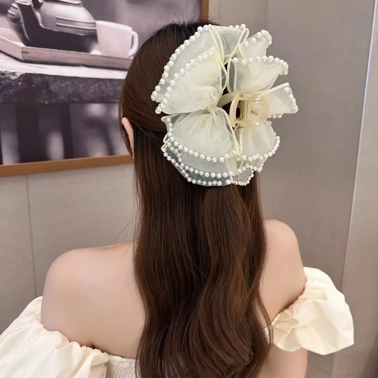 Women's Pearl Bow Hairpin with Bubble Clip - Image 4
