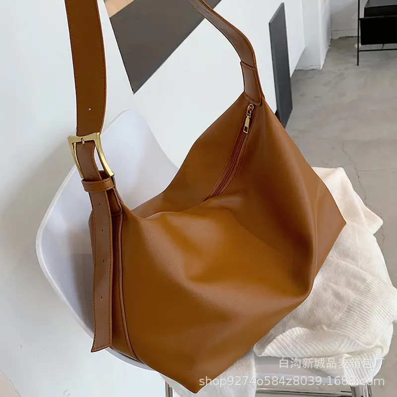Large Capacity Women's Brown Leather Shoulder Bag 2026 - Image 5