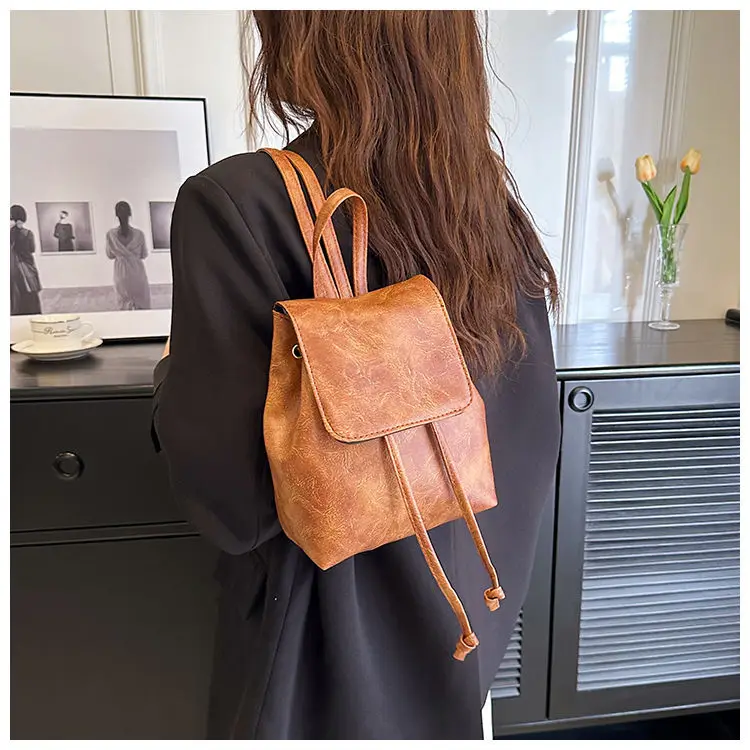 2026 Women's Brown Drawstring Shoulder Bag Spring Summer — feature 15
