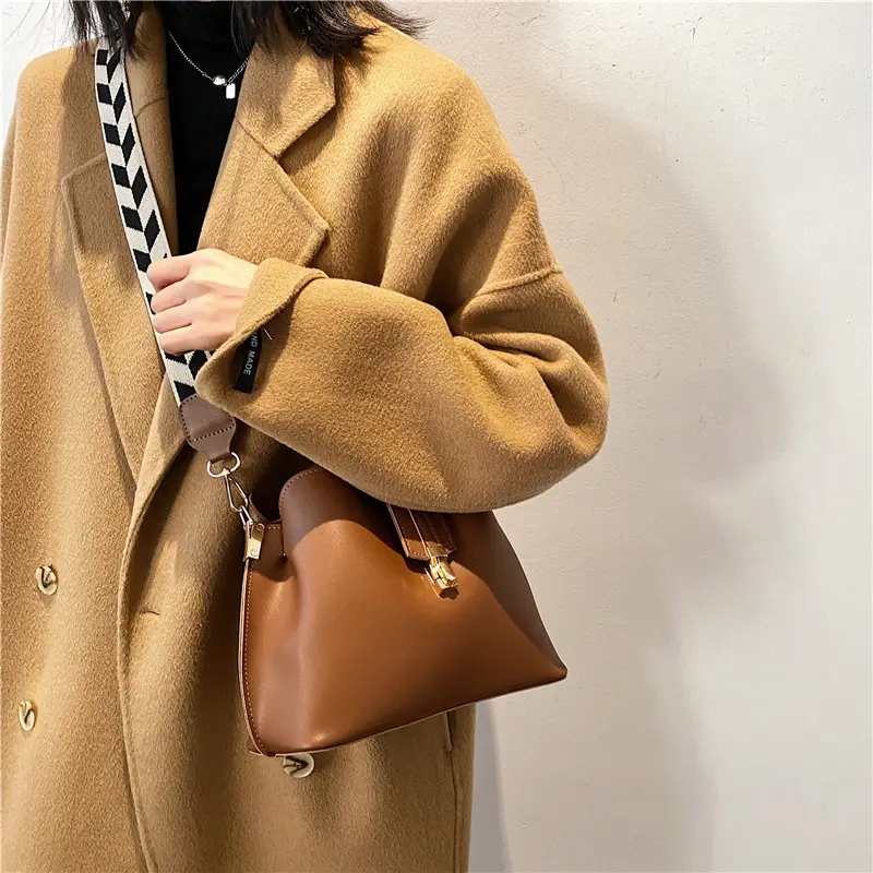 Women's Brown Leather Shoulder Bag with Adjustable Strap