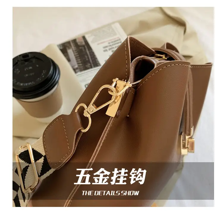 Women's Brown Leather Shoulder Bag with Adjustable Strap — feature 3