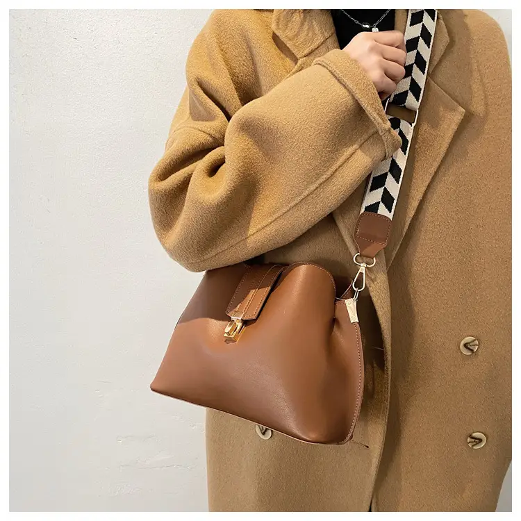 Women's Brown Leather Shoulder Bag with Adjustable Strap — feature 6