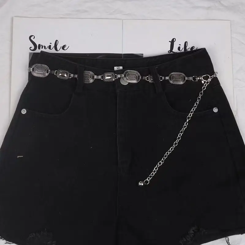 Women's Retro Waist Chain Denim Shorts Set - Image 5