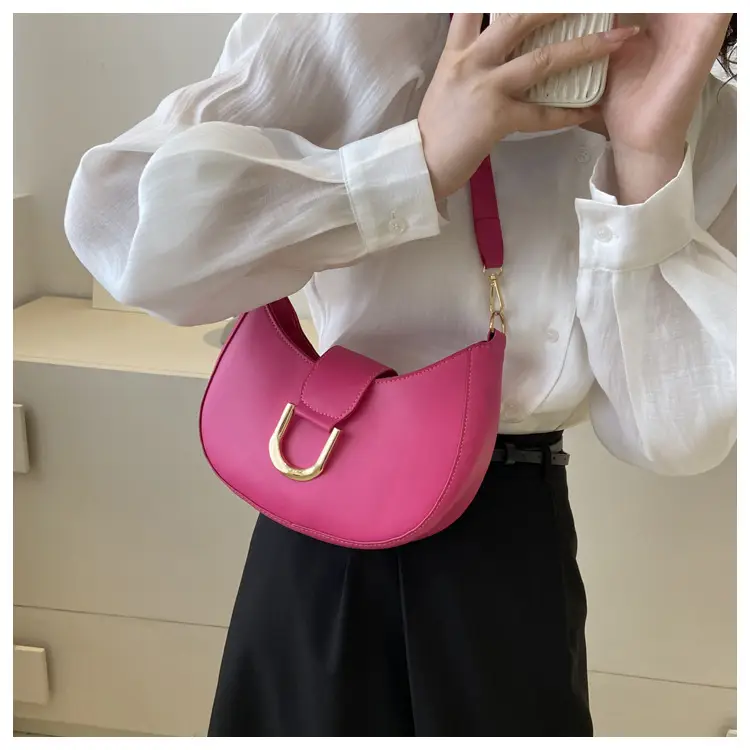 Pink Leather Shoulder Bag for Women 2023 — feature 12