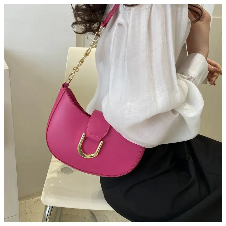 Pink Leather Shoulder Bag for Women 2023 — feature 13