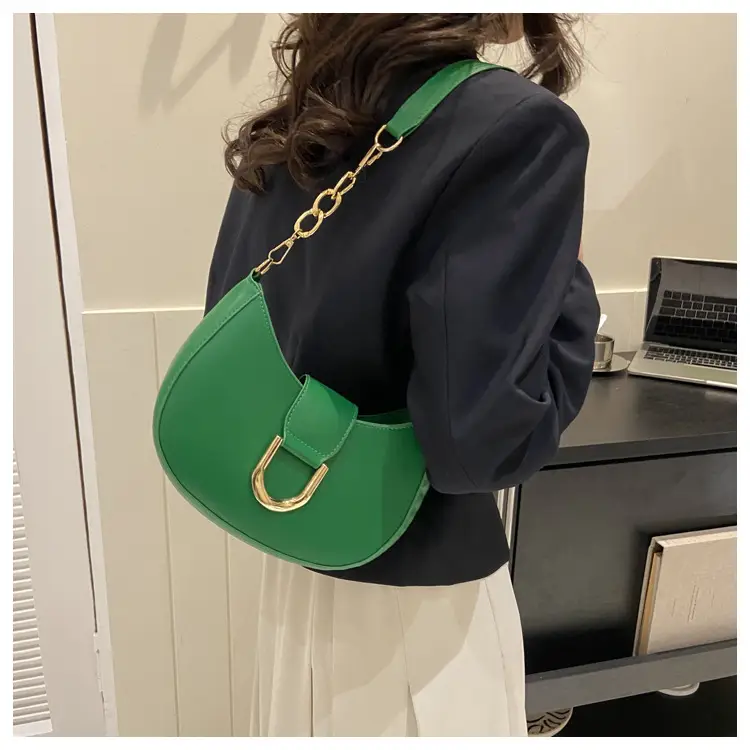 Pink Leather Shoulder Bag for Women 2023 — feature 20