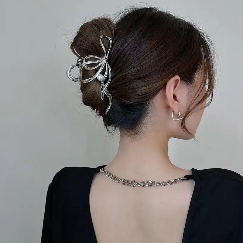2023 New Pearl Wave Shark Clip High Sense Back Head Large Women's Internet Celebrity Summer Hairpin