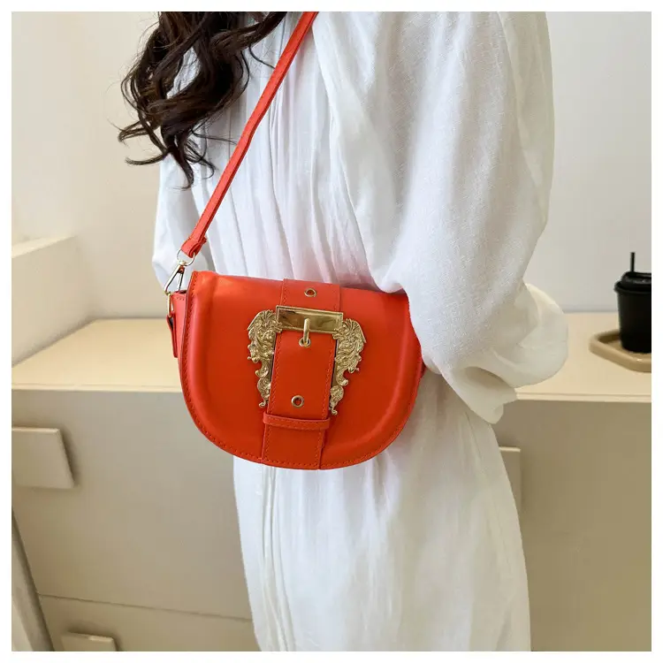 Pink Leather Shoulder Crossbody Bag with Gold Clasp — feature 14