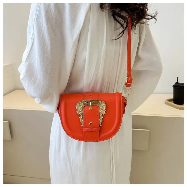 Pink Leather Shoulder Crossbody Bag with Gold Clasp — feature 16