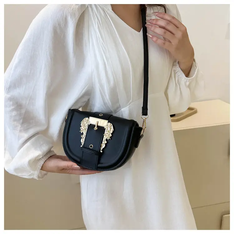 Pink Leather Shoulder Crossbody Bag with Gold Clasp — feature 18