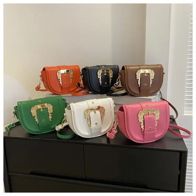 Pink Leather Shoulder Crossbody Bag with Gold Clasp — feature 23