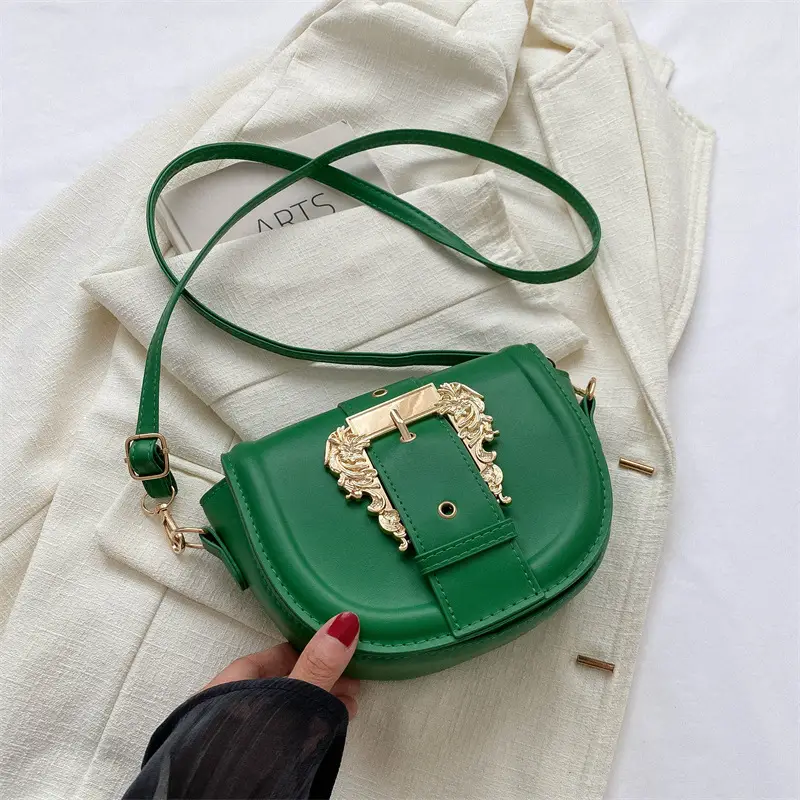 Pink Leather Shoulder Crossbody Bag with Gold Clasp - Image 3