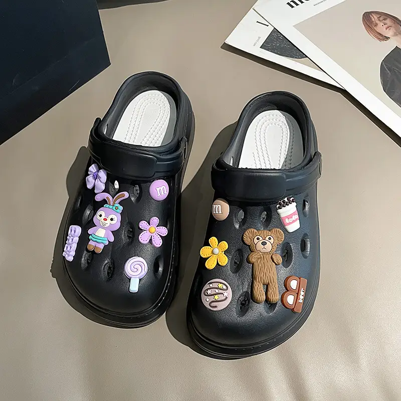 Women's Summer Soft-soled Hole Shoes Outer Wear Couple's Trendy Cute Sandals Hollow-out Sweet Shoes Nurse Slippers - Image 9