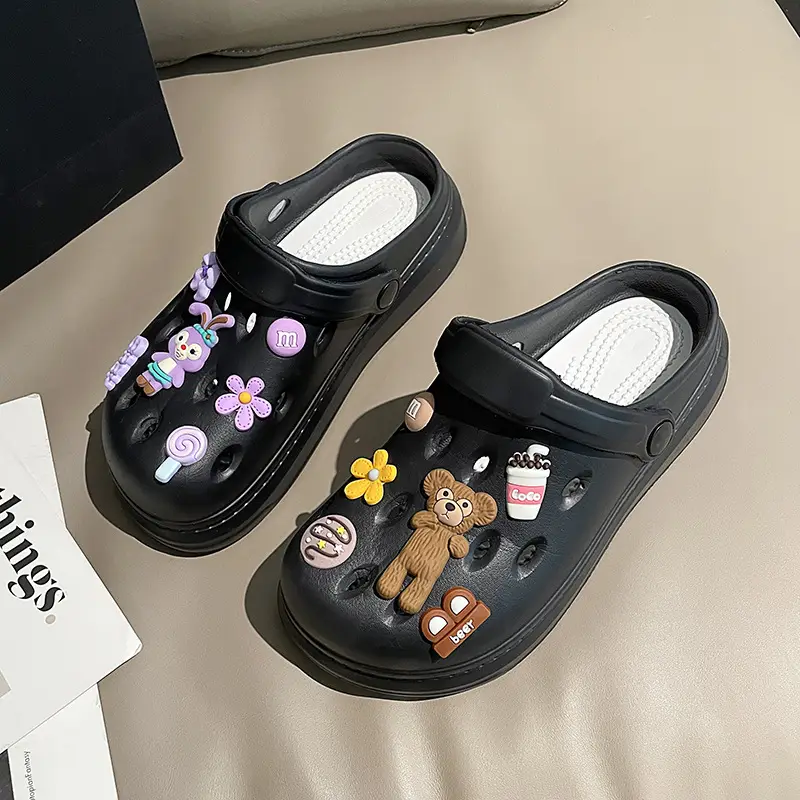 Women's Summer Soft-soled Hole Shoes Outer Wear Couple's Trendy Cute Sandals Hollow-out Sweet Shoes Nurse Slippers - Image 4
