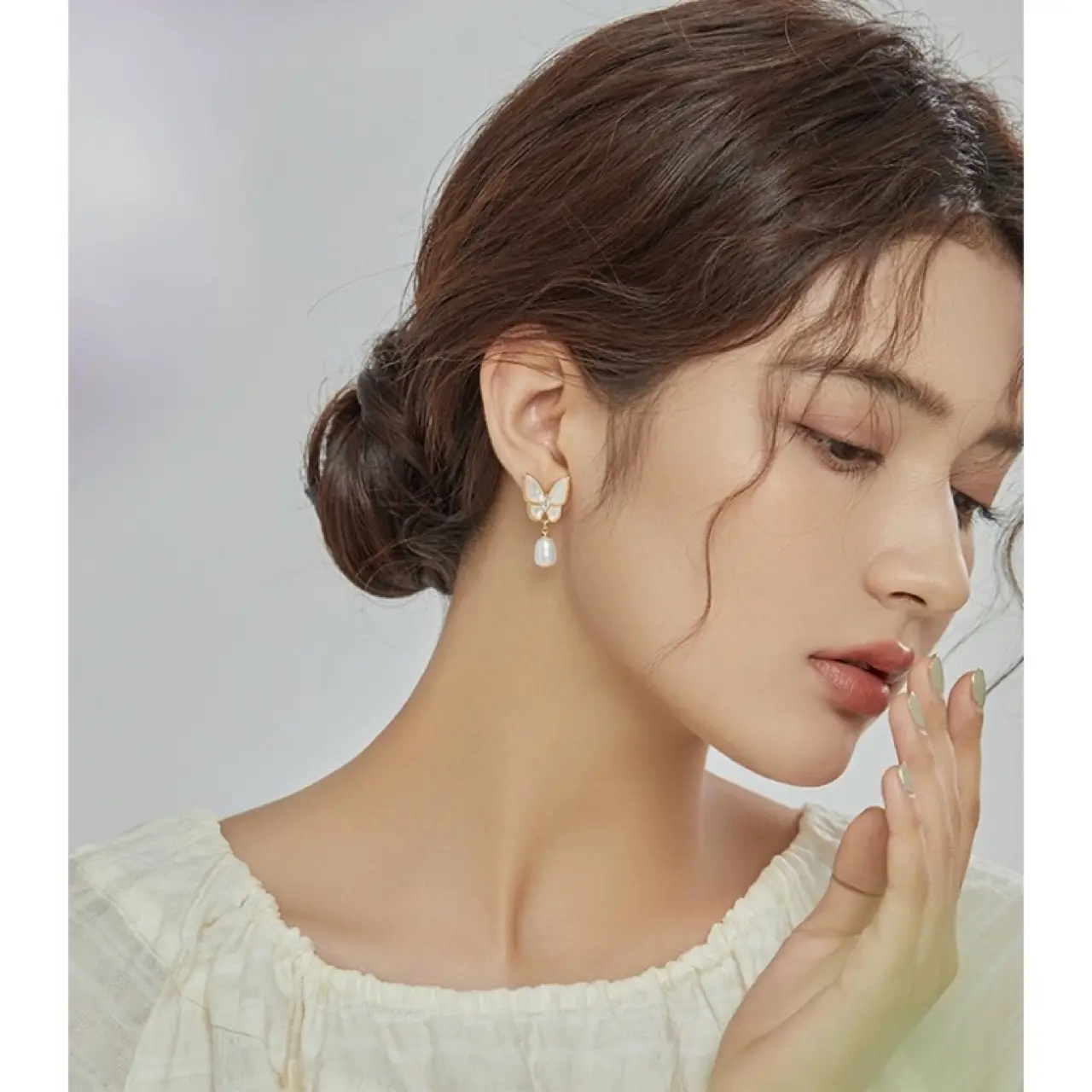 Natural Pearl Earrings for Women Elegant Luxury - Image 3