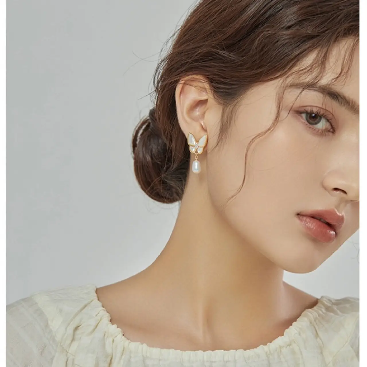 Natural Pearl Earrings for Women Elegant Luxury - Image 4