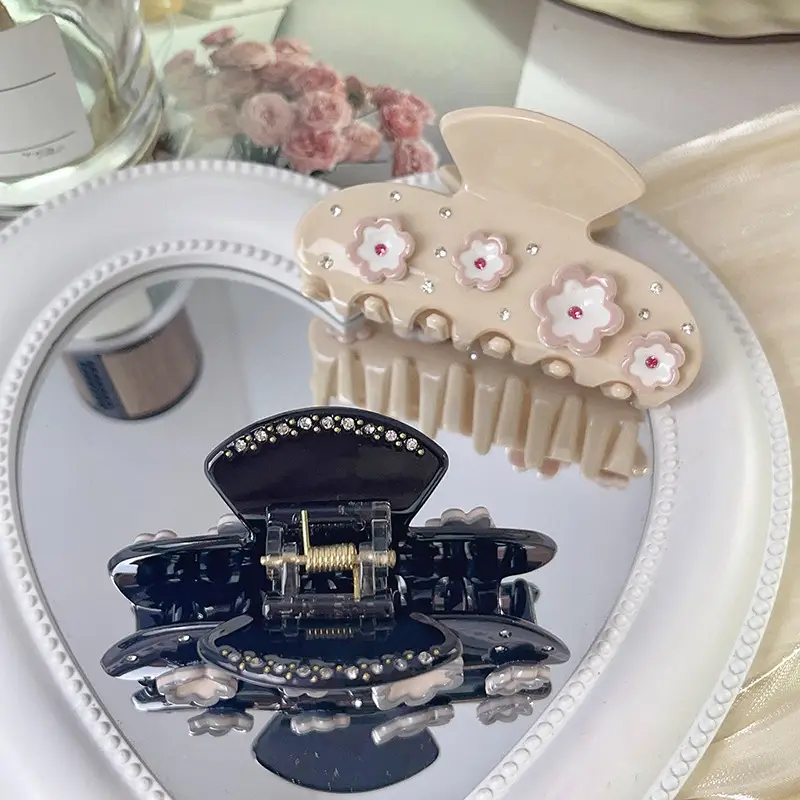 Korean Style Diamond Hair Clips with Flower Design - Image 5
