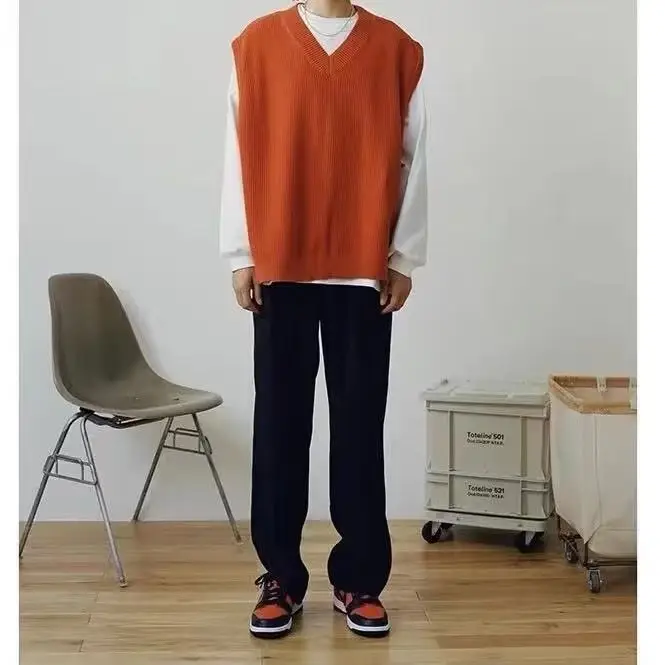 Men V-neck Knitted Vest Solid Color Couple Wear — feature 21