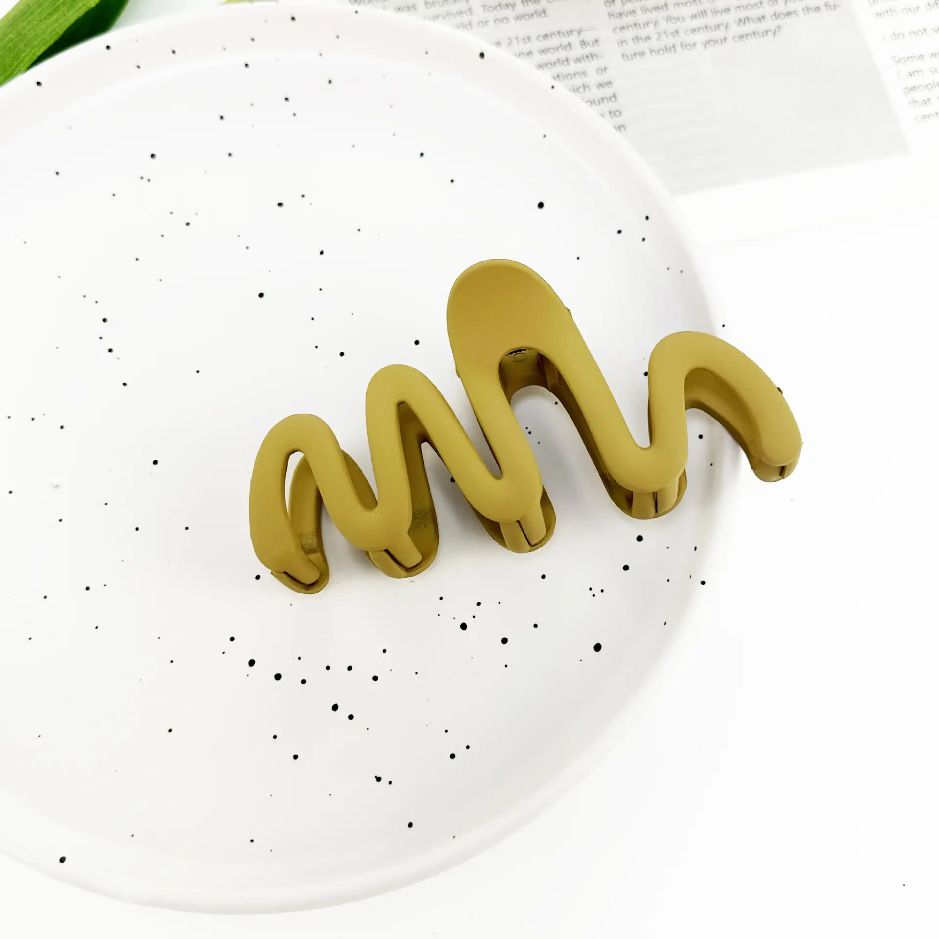 2025 Matte Curved Wave Hair Clip for Women Large Hairpin - Image 7