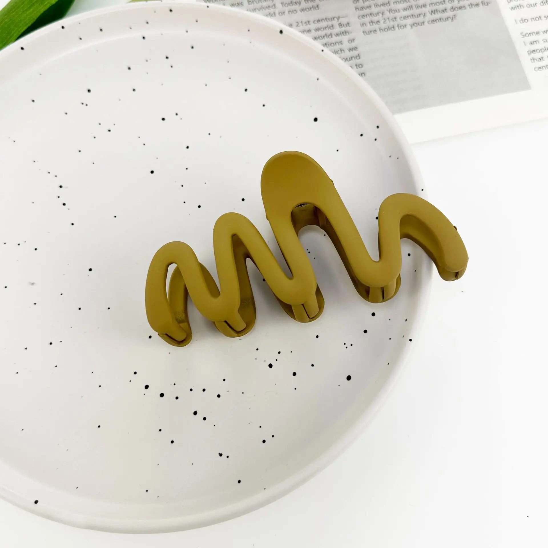 2025 Matte Curved Wave Hair Clip for Women Large Hairpin - Image 2