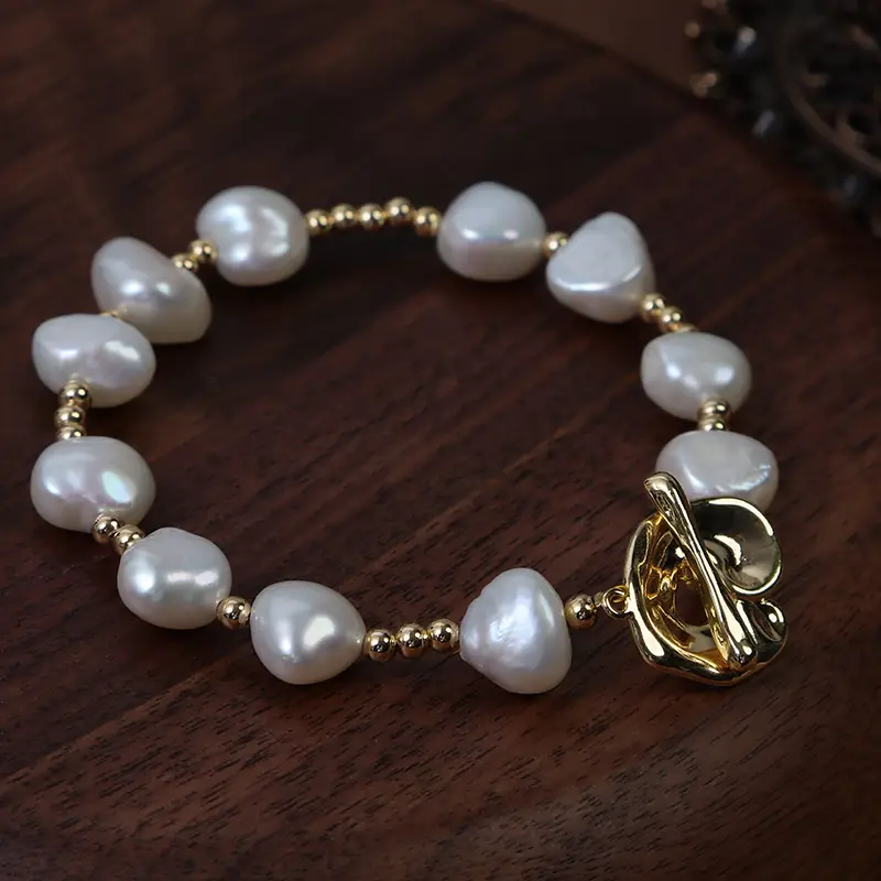 Women's Pearl Bracelet with Gold Clasp
