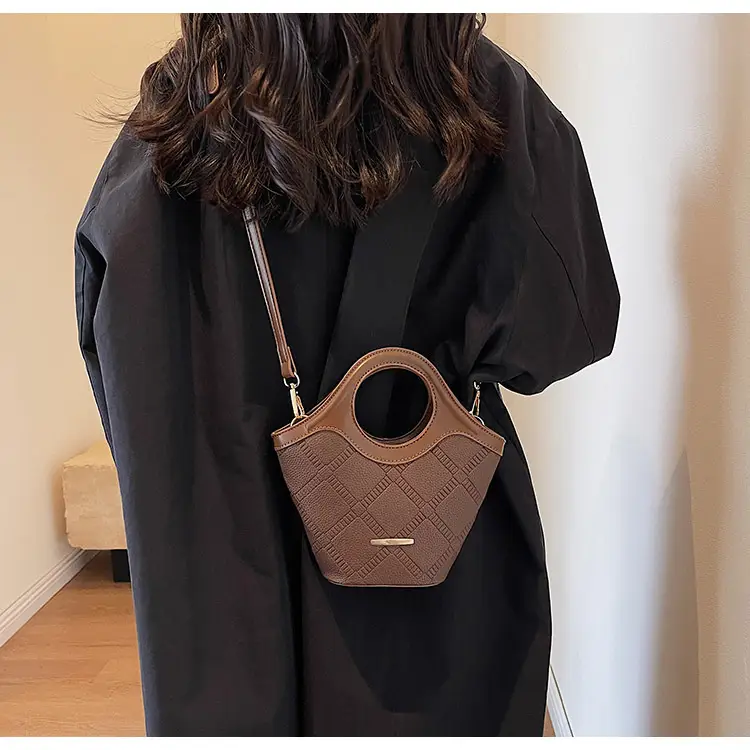 Trendy Women's Brown Croc Texture Shoulder Crossbody Bag — feature 28