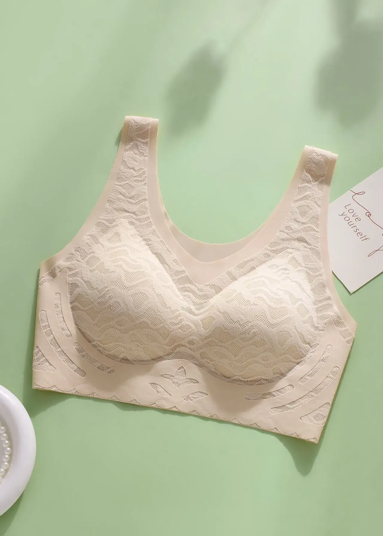 Thin Seamless Push-Up Bra for Large Busts - Image 2