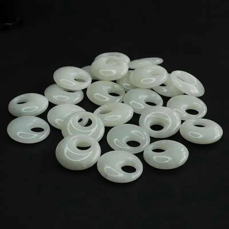 White Jade Princess Pendant Necklace with Red Agate — feature 11