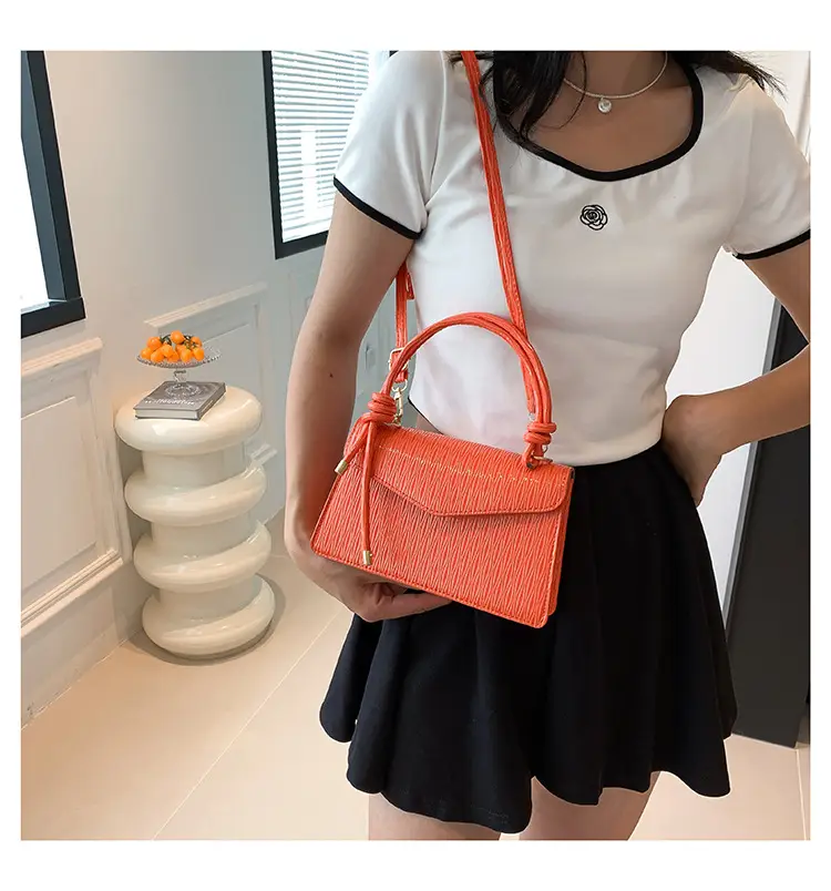 Elegant Beige Square Shoulder Bag 2023 Summer — feature 11