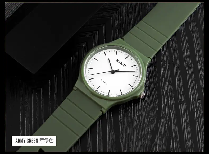 Green Quartz Couple Watch for Men Women — feature 15