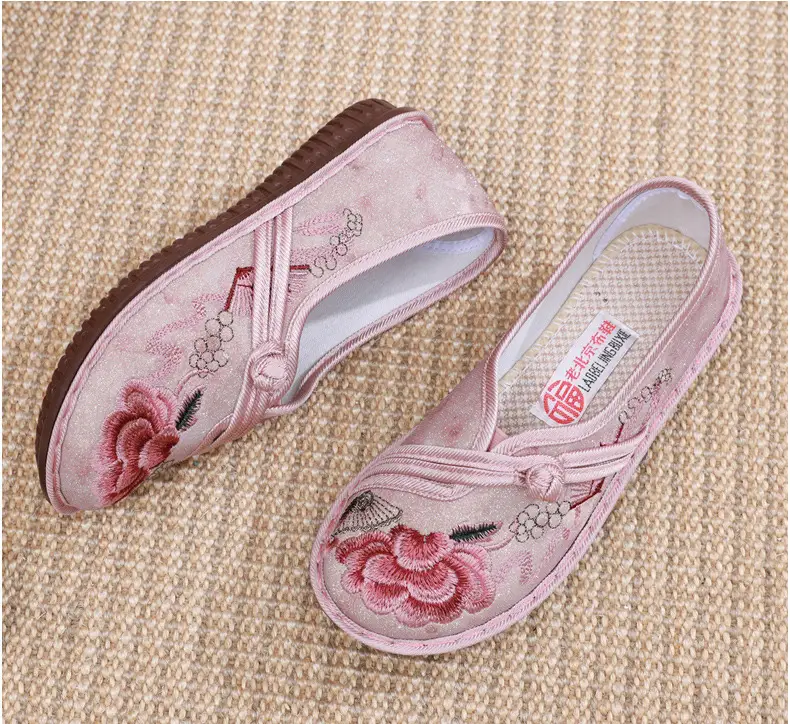 New Old Beijing Cloth Shoes Women's Retro Ethnic Style Embroidered Shoes Comfortable Soft Sole Women's Single Shoes Fashion National Style Mother Shoes — feature 24