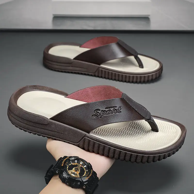 Summer flip flops men's Korean-style beach men's slippers leather surface plus size trendy outerwear sandals foreign trade cross-border wholesale
