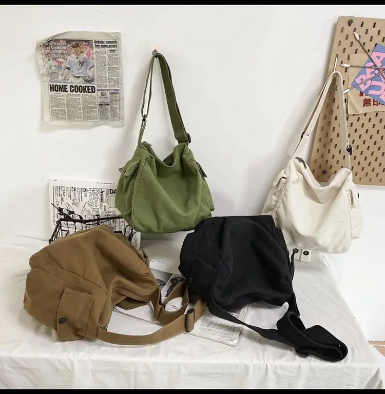 2025 New Ins Harajuku Style Wash Canvas Crossbody Bag Large Capacity Student Shoulder Bag — feature 22