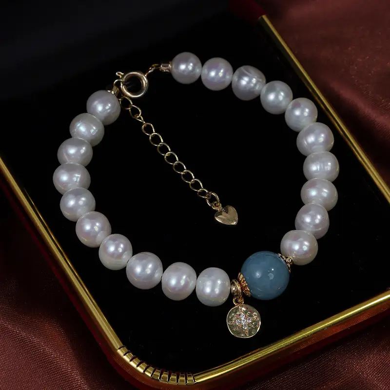 Vintage Pearl Bracelet with Blue Stone & Gold Clasp - Image 4