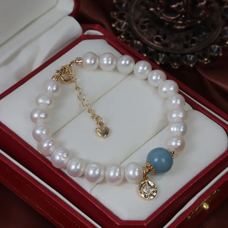 Vintage Pearl Bracelet with Blue Stone & Gold Clasp - Image 5