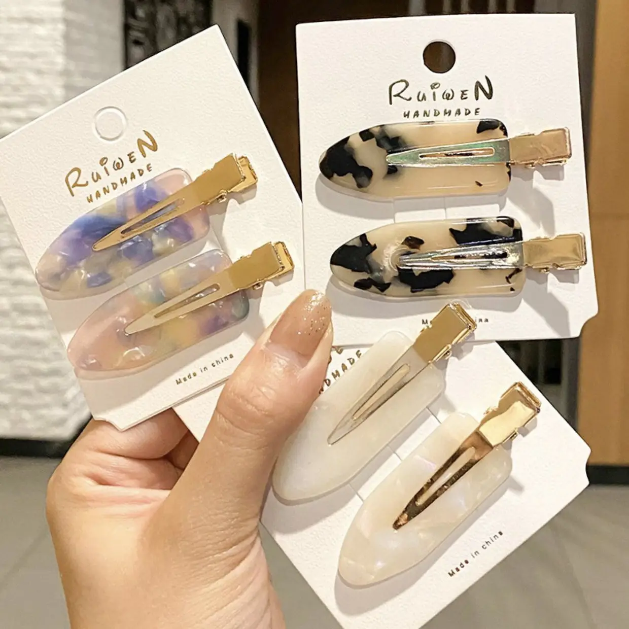 Sweet Gold & Brown Seamless Hair Clips for Women