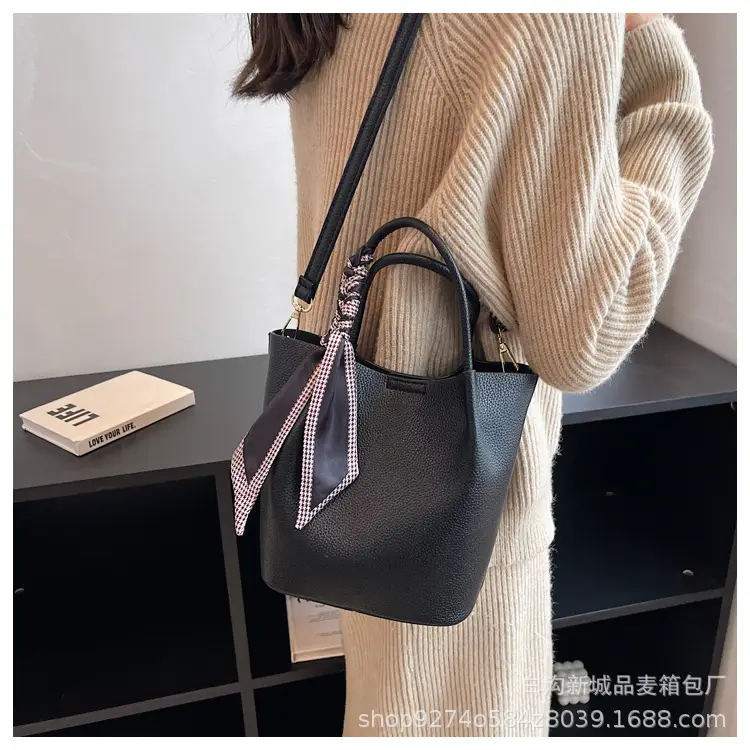 2026 New Retro French Niche Handbag for Women — feature 11