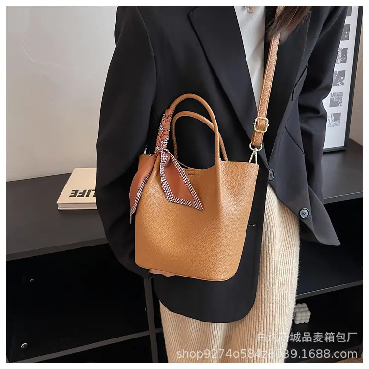 2026 New Retro French Niche Handbag for Women — feature 13