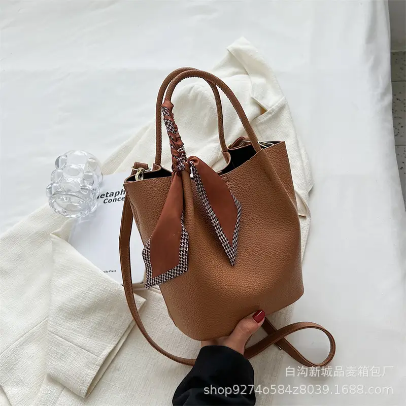 2026 New Retro French Niche Handbag for Women