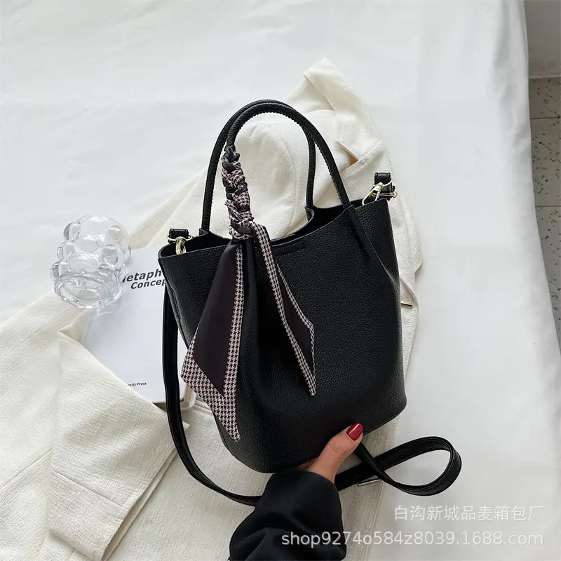 2026 New Retro French Niche Handbag for Women