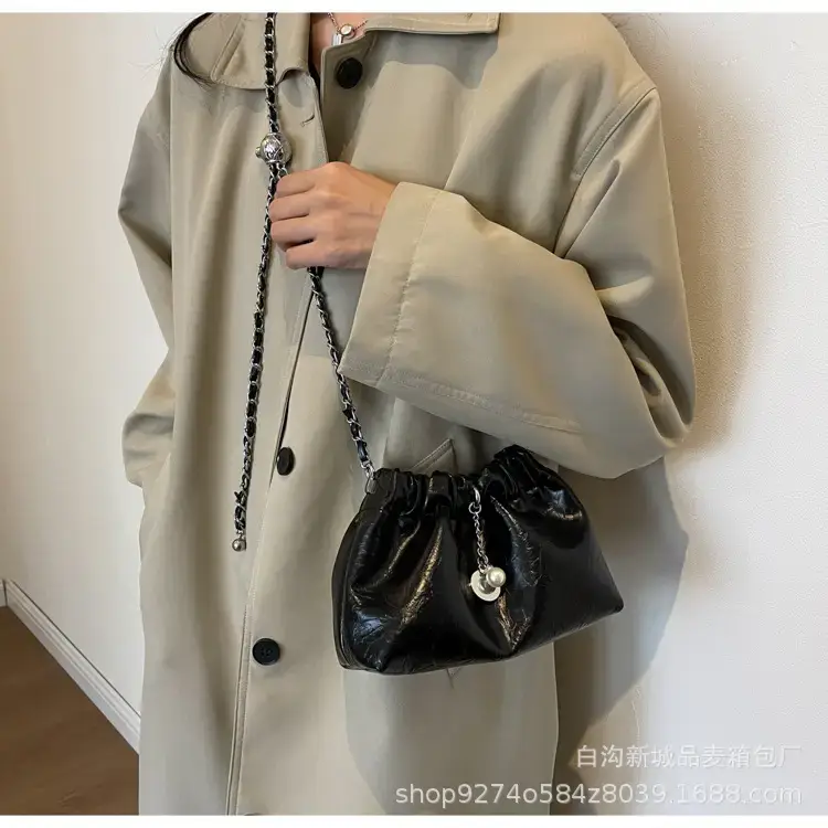 Silver Chain Shoulder Bag for Women 2026 — feature 13