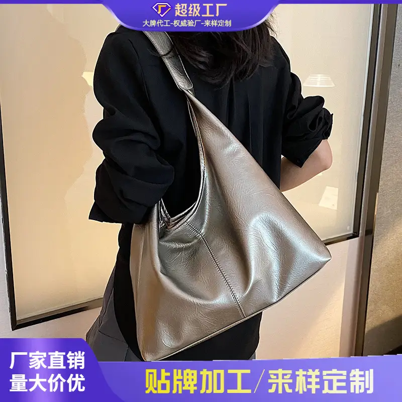 Silver Textured Shoulder Bag for Women 2026 - Image 5