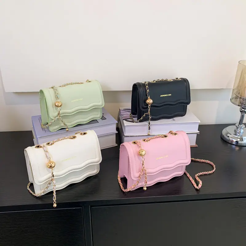 Pink Chain Shoulder Bag for Women 2023