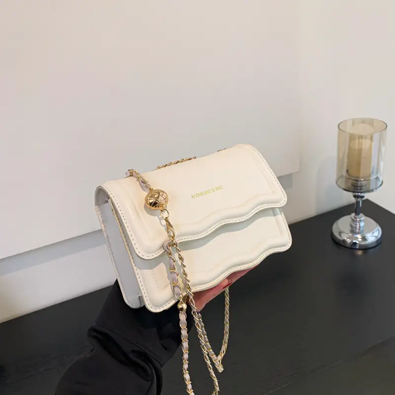 Pink Chain Shoulder Bag for Women 2023