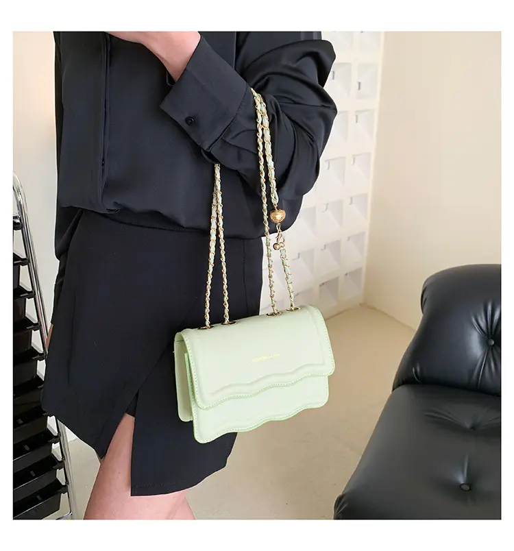 Pink Chain Shoulder Bag for Women 2023 — feature 15