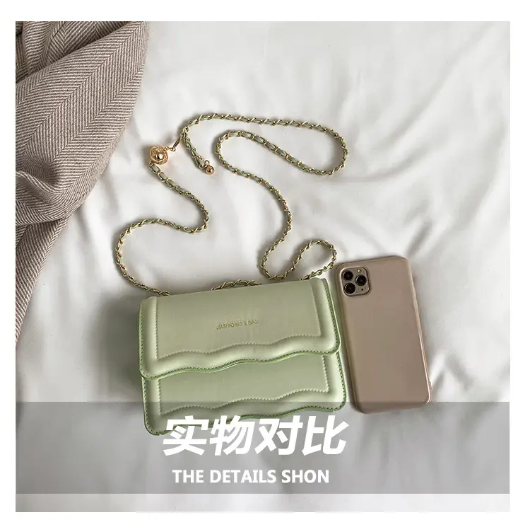 Pink Chain Shoulder Bag for Women 2023 — feature 5