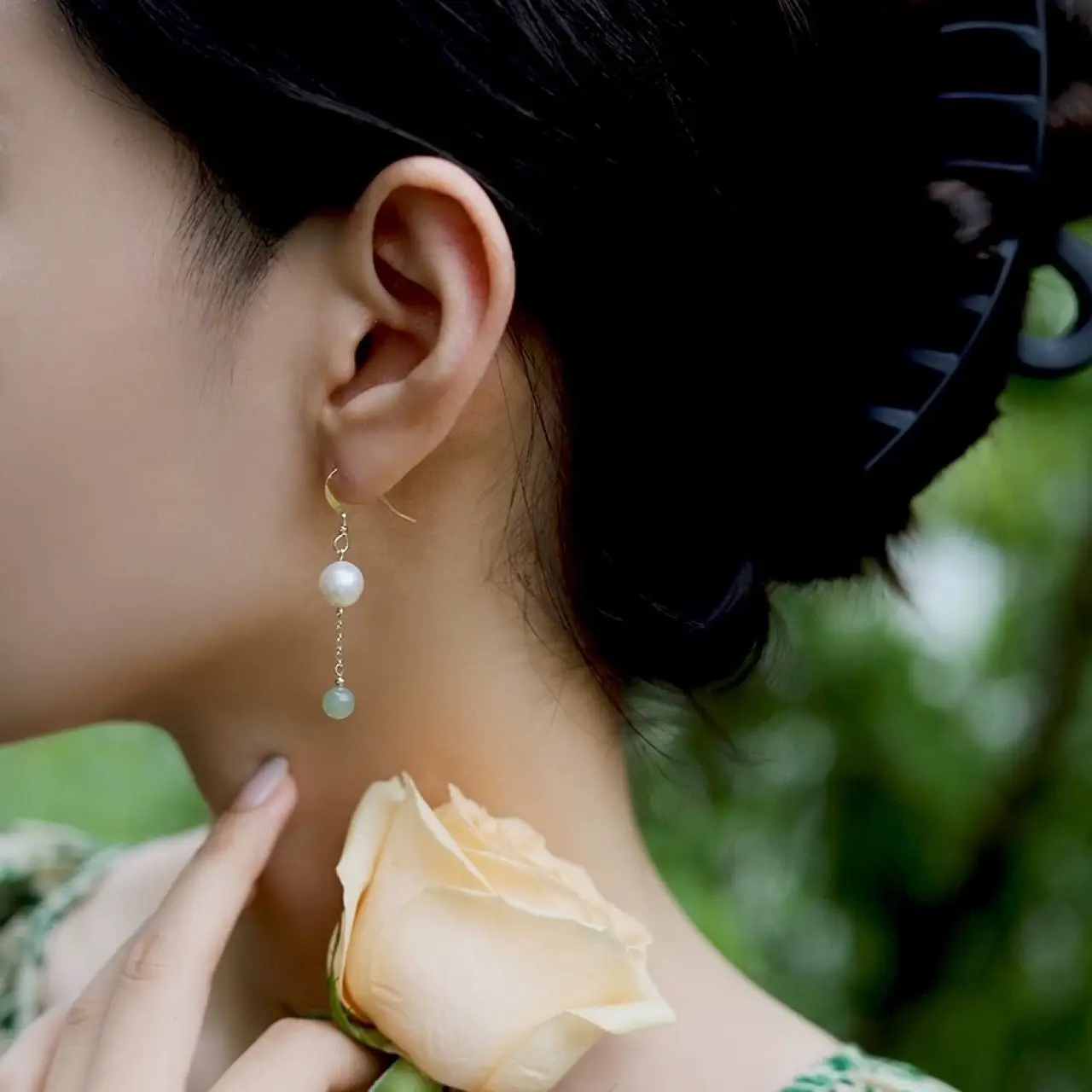 Vintage Pearl Earrings for Girls Fashion Ear Hooks - Image 2