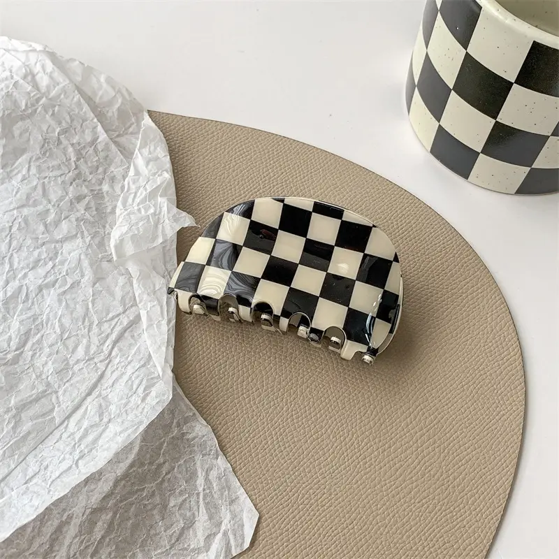Black White Checkered Shark Clip for Women - Image 4