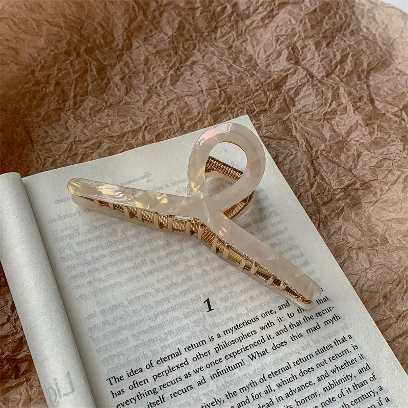 Oversized Retro Shark Clip for Women Gold Plated - Image 27