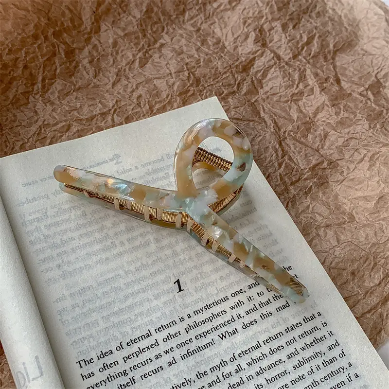 Oversized Retro Shark Clip for Women Gold Plated - Image 31